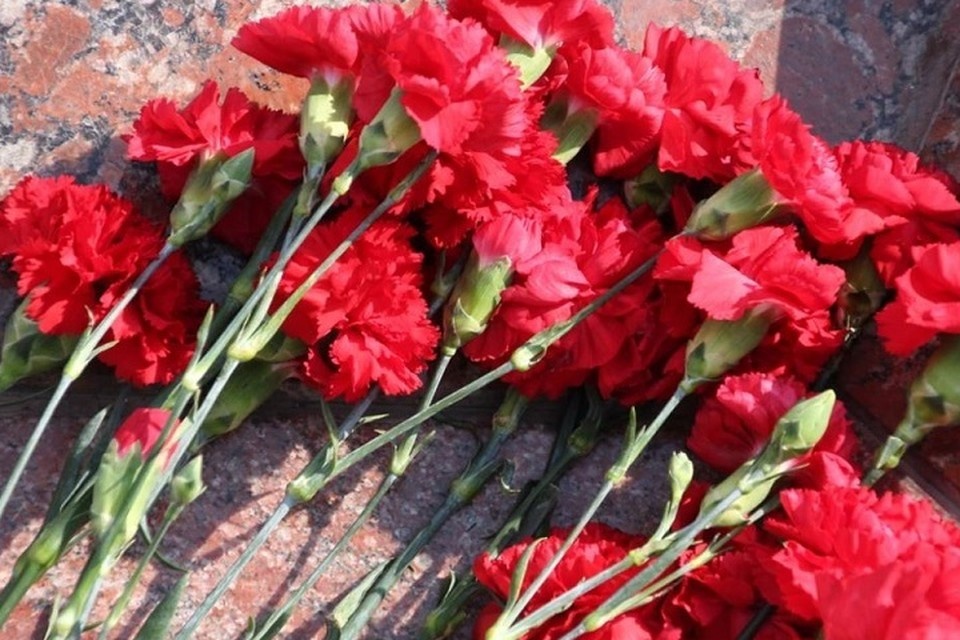    Прощание состоялось днем в среду. Николай Александров