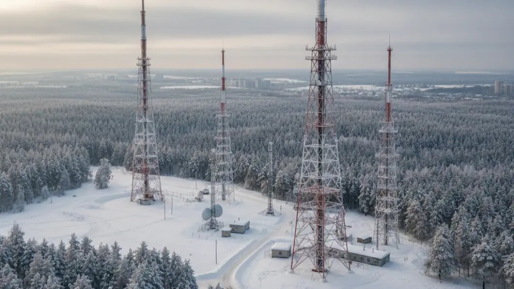    Коллаж ИИ/запрос Царьграда