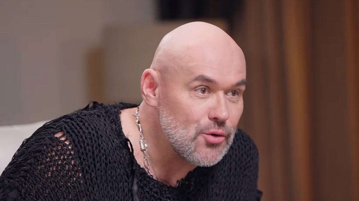 Во время беседы