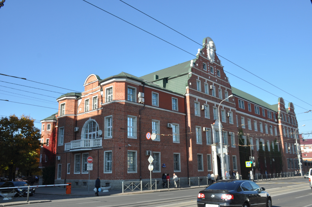 Бывшее здание Полицейского президиума. Октябрь 2018 года.