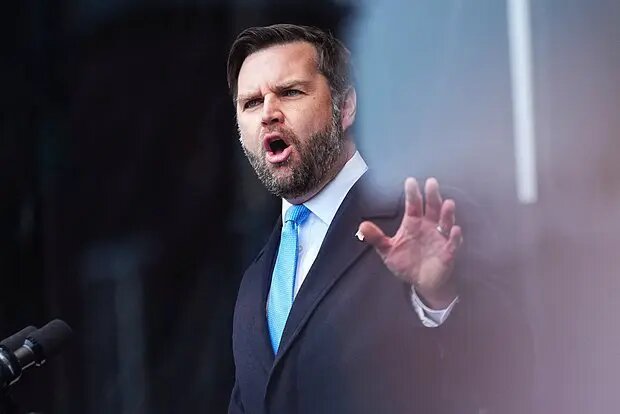    Фото: lenta.ru Павел Евсеев