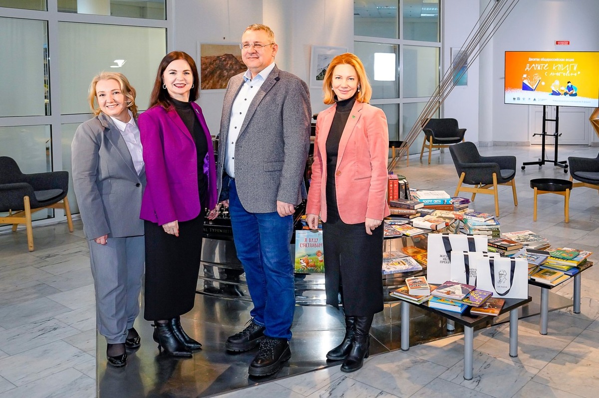    Редакция газеты «Новости Югры» приняла участие акции книгодарения