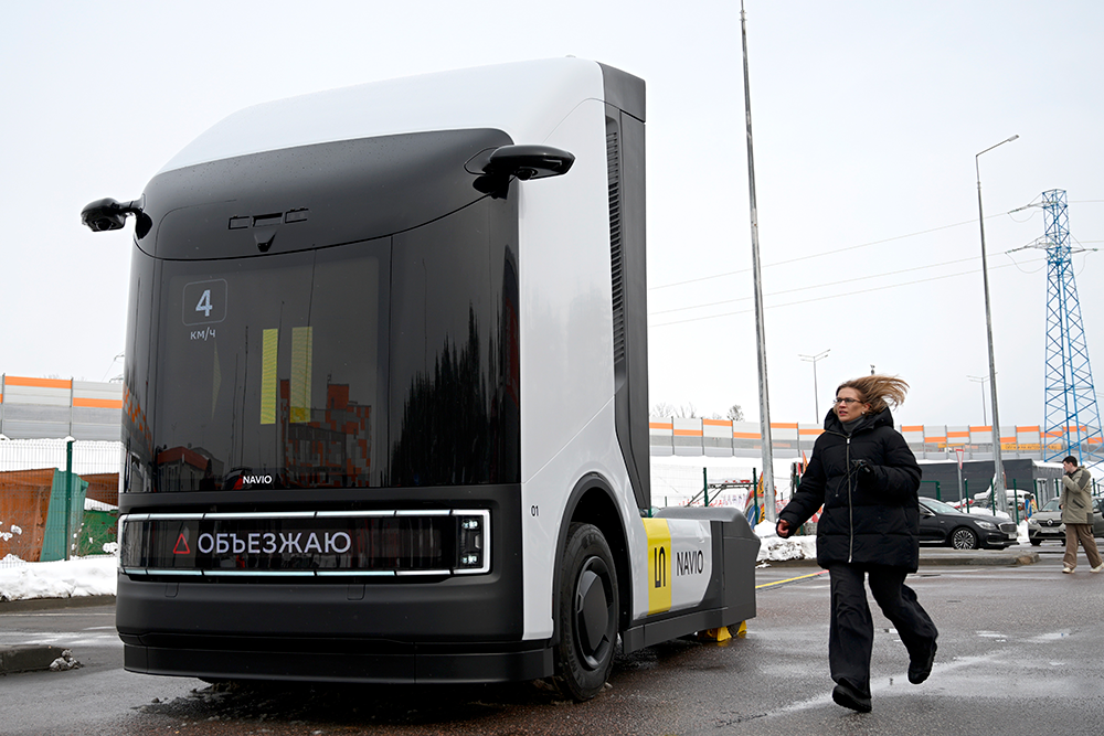    Автономный магистральный тягач Navio L5 был представлен в 2024 году. / Фото: РИА Новости