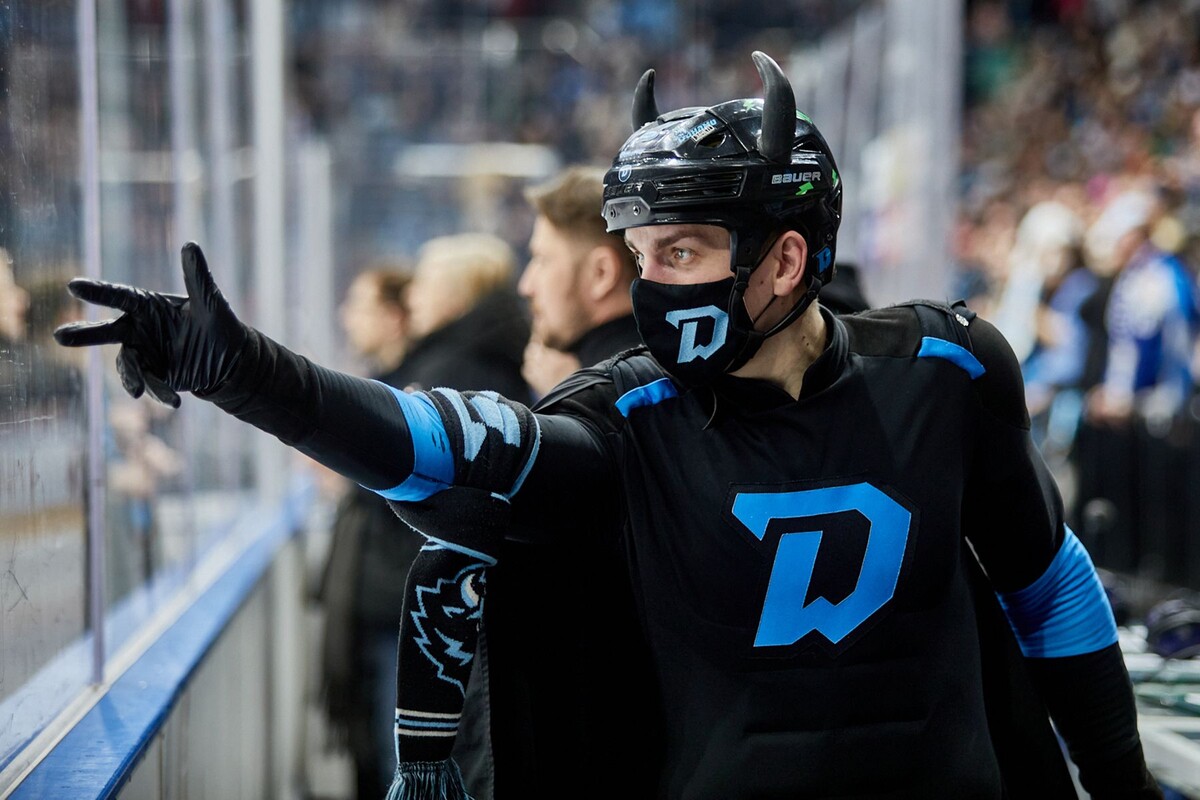  Болельщики ХК «Динамо-Минск». © Святослав Зоркий, Times.by