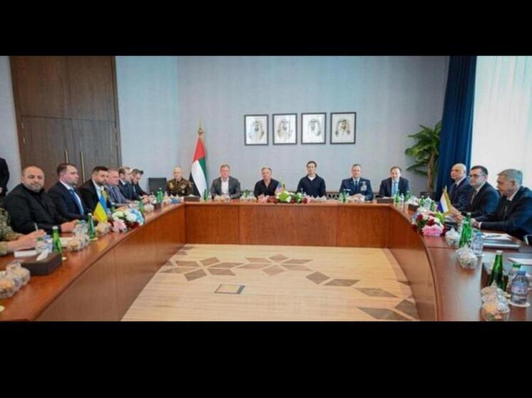     Переговоры в Абу-Даби. Фото: МИД ОАЭ.