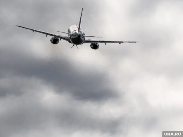    «Болливудский взлет» Superjet: Как российский самолет обрел вторую жизнь под пальмами Бангалора