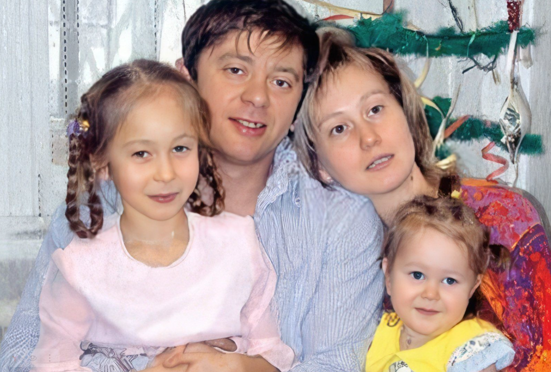 Дмитрий с первой женой с детьми