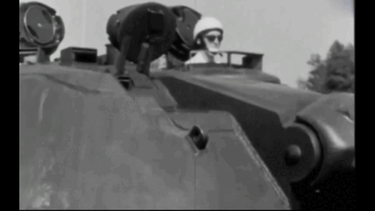 Место водителя МВТ-70