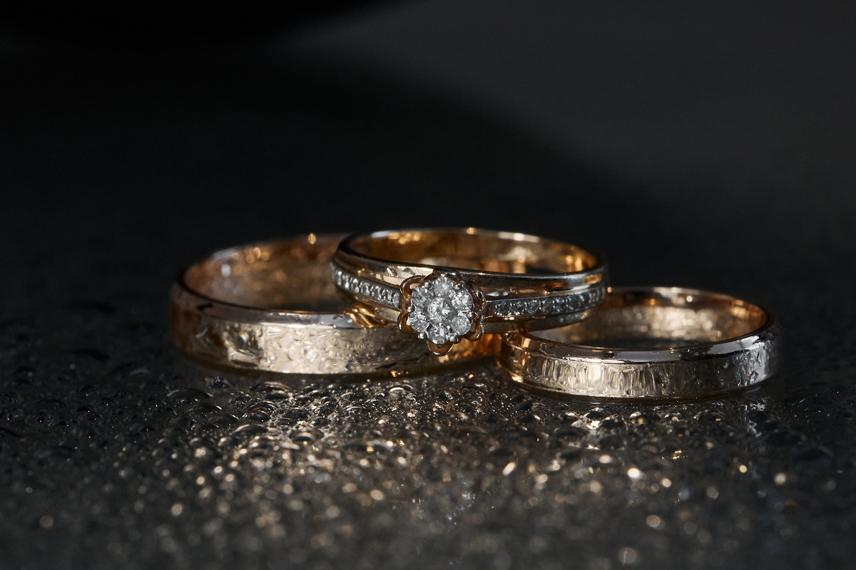 Свадебные кольца на макро. Фотограф Марина Арт