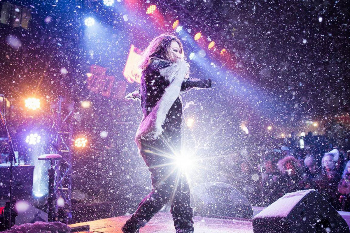 Аномальная погода – не повод для отмены гастролей.  Фото: Изображение сгенерировано с помощью ИИ / Светлана Возмилова