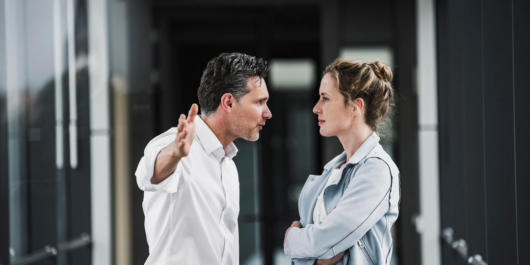 «У нас кризис, прости», — сказал Денис и отменил наш отпуск, забрав деньги. Вечером я увидела фото в соцсетях его секретарши.