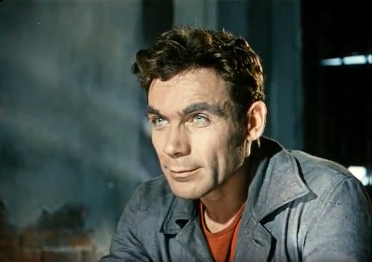 Кадр из кинофильма "Каток и скрипка", 1960 г., режиссер Андрей Тарковский, сценаристы Андрей Кончаловский, Андрей Тарковский, композитор Вячеслав Овчинников (скриншот)