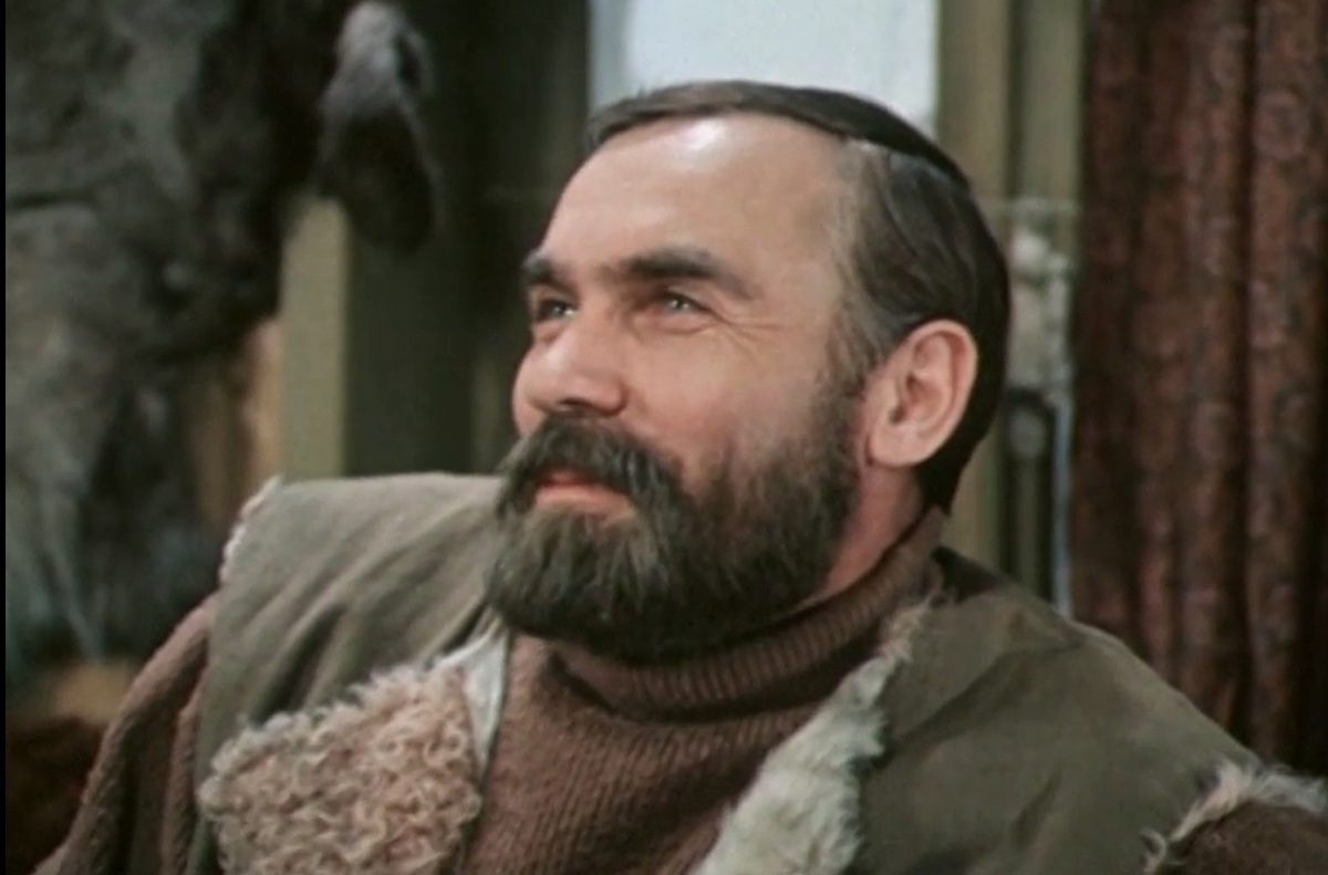 Кадр из кинофильма "Два капитана", 1976 г., режиссер Евгений Карелов, сценаристы Евгений Карелов, Вениамин Каверин, композитор Евгений Птичкин (скриншот)