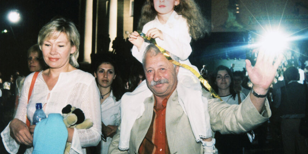 Любовное поле чудес: три разных брака, изменивших жизнь Леонида Якубовича