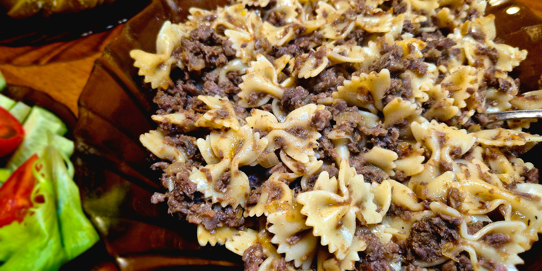 Подробно объясняю, почему паста болоньезе и макароны по-флотски — это два разных блюда, а не «красивое название»