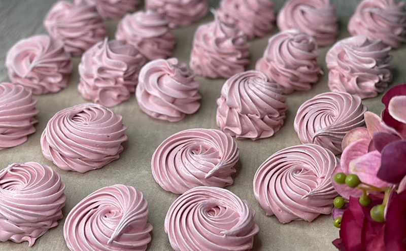 Особый заварной зефир за 10 минут: быстрый десерт, который удивит всех