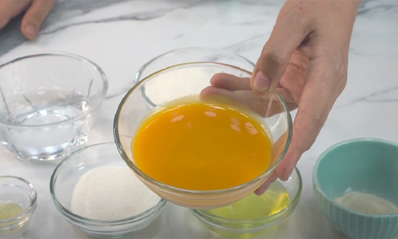 Особый заварной зефир за 10 минут: быстрый десерт, который удивит всех