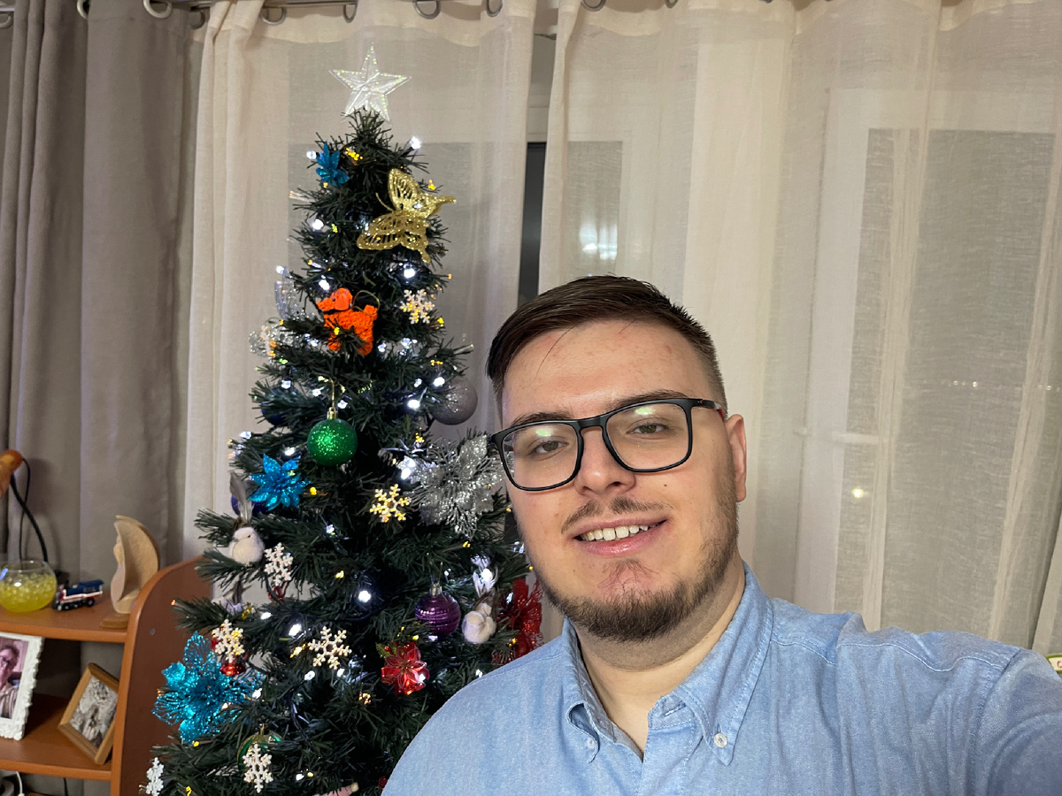 Вот так я выглядел после барбершопа. Фото: Михаил Лайф Влог