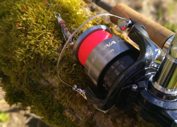 Короткий до 2 метров — снайпер, длинный 2,7 — пушка: как длина удилища влияет на точность заброса.