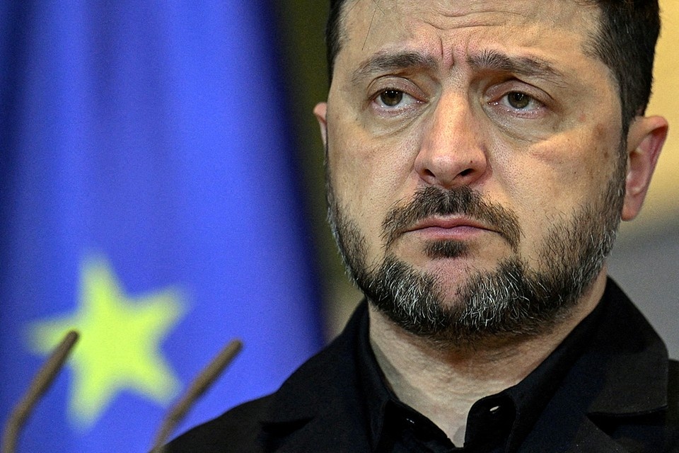    Зеленский от европейских щедрот получит только по 15 млрд. евро в год, что для него немного больше, нежели совсем ничего REUTERS