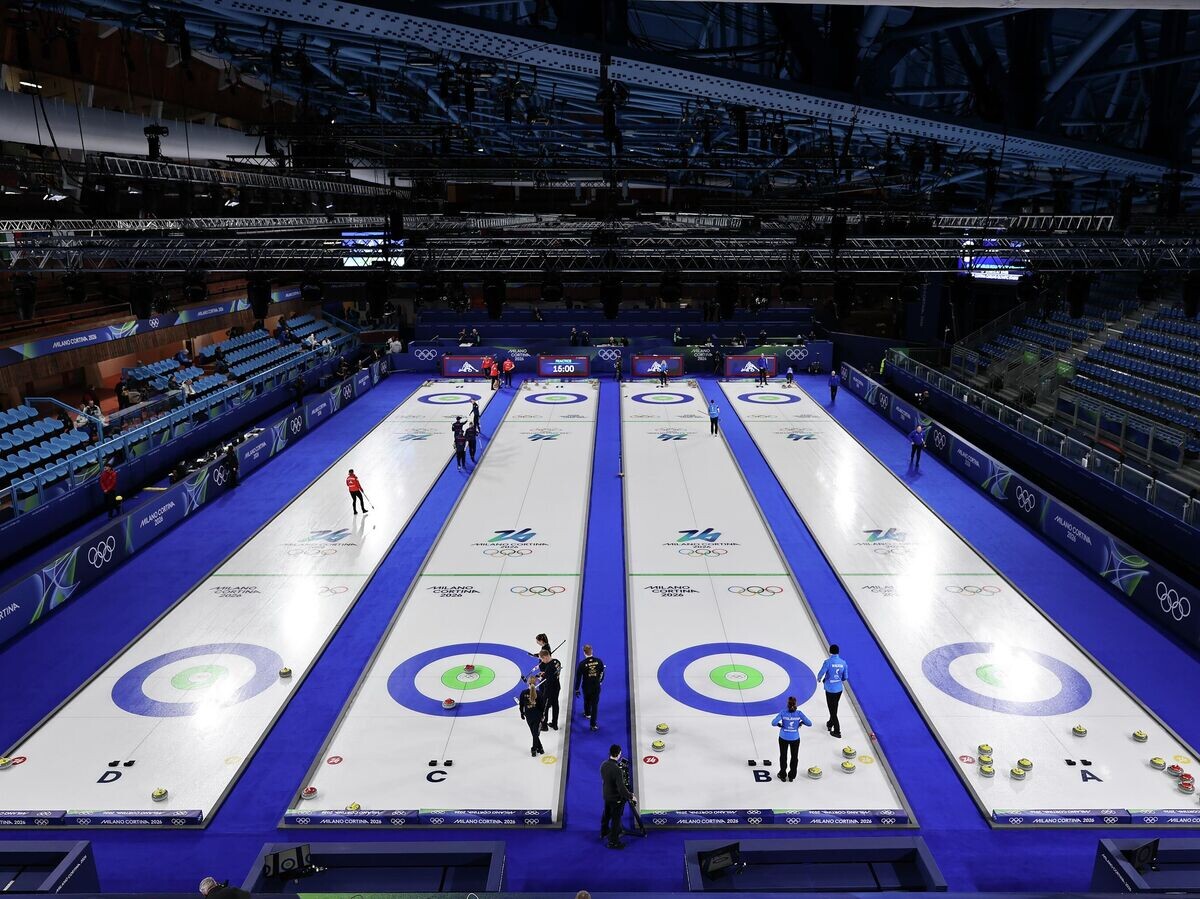    Соревнования по керлингу на стадионе в Кортина-д'Ампеццо на Олимпийских играх 2026 года | © Carmen Mandato