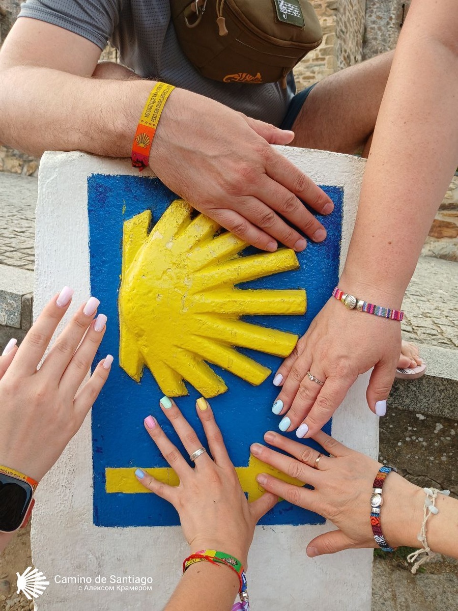 Не хватает только вашей руки..;-)