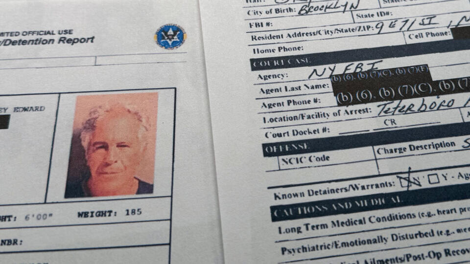     Минюст США удалил тысячи документов по делу Эпштейна из-за утечки данных Jon Elswick/AP/TASS