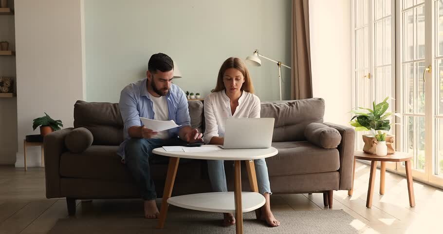 У многих россиян сохраняется недоверие к формальной фиксации семейных финансов