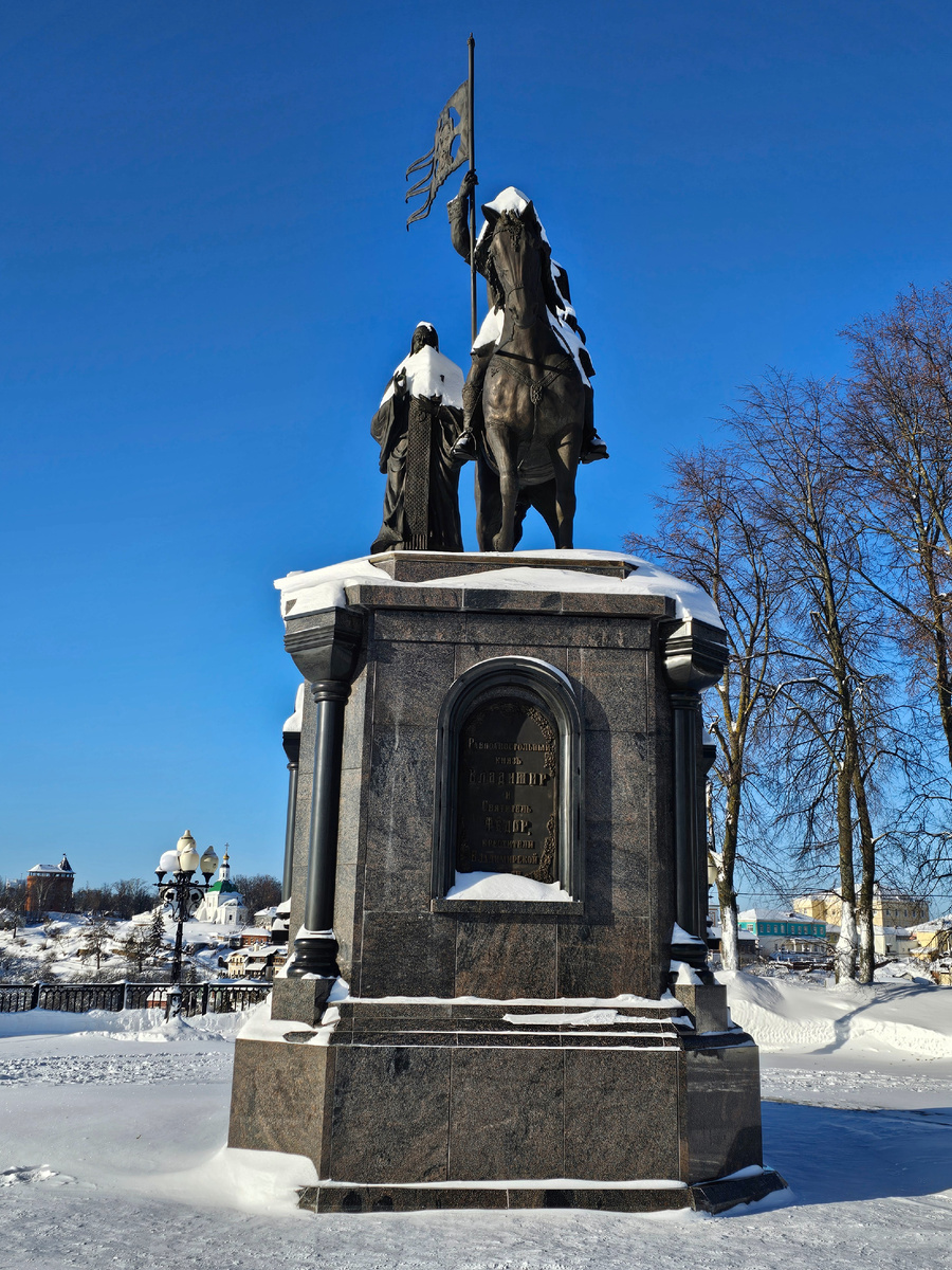 Памятник Князю Владимиру и святителю Федору, фото автора