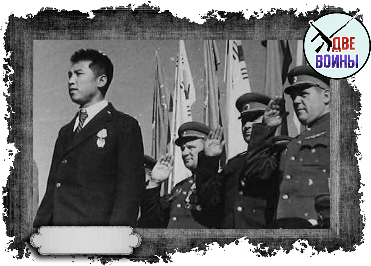 Выступление на трибуне. Фото в свободном доступе.