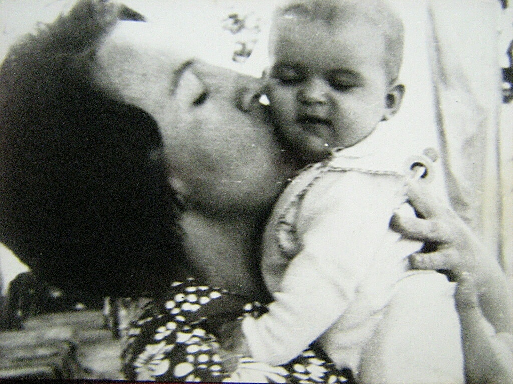 Это я. И мама)