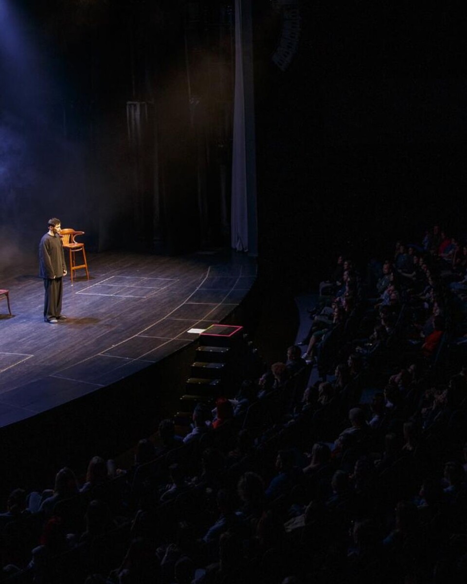 В галерее фрагменты спектакля «МАНЕ. Режиссёр Семён Барков, рассказчик Илья Шпак