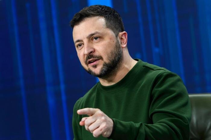 Обложка © Shutterstock / FOTODOM / paparazzza