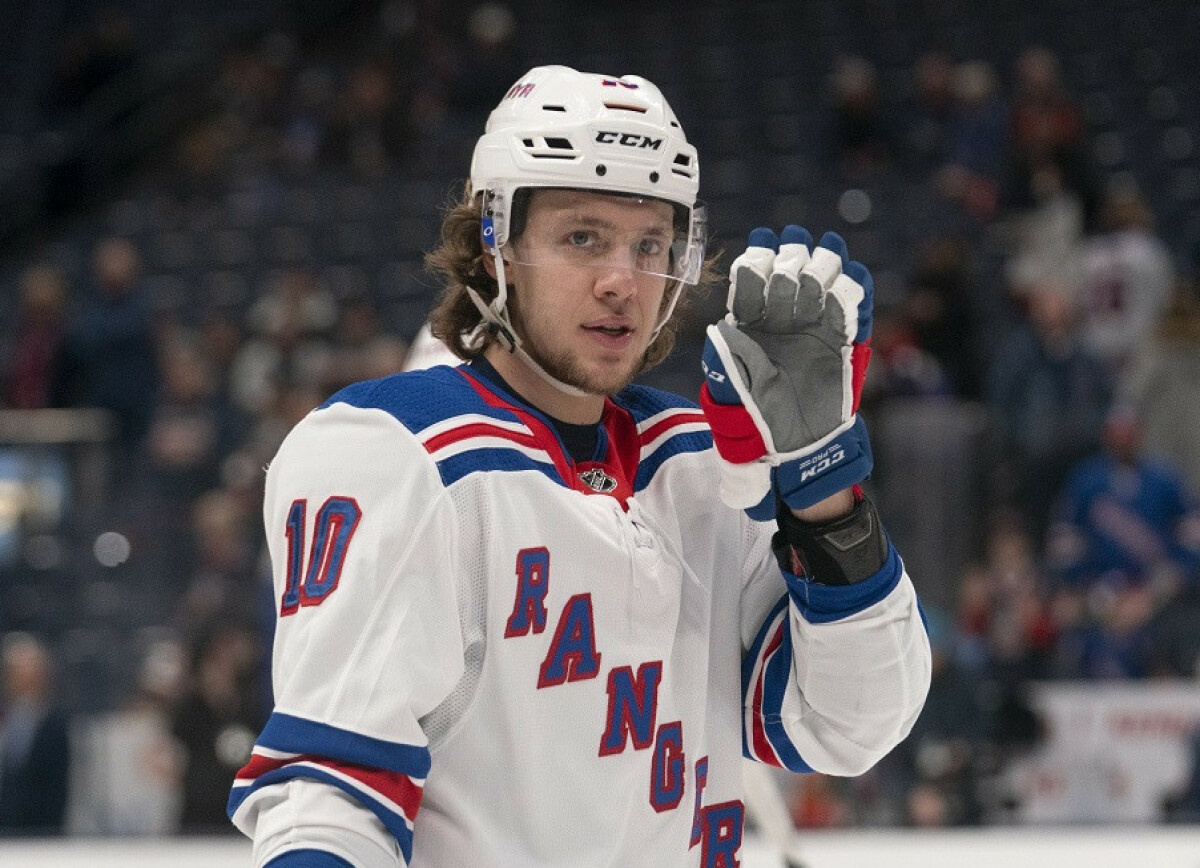     FB: Панарин остаётся в подвешенном состоянии — неопределённость с обменом бьёт по «Рейнджерс»