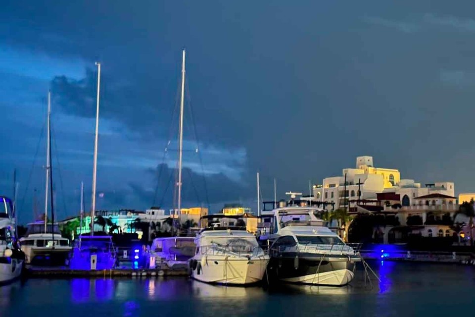    Алла Пугачева с семьей поселилась на побережье Кипра. Фото: Дарья МОРОЗОВА