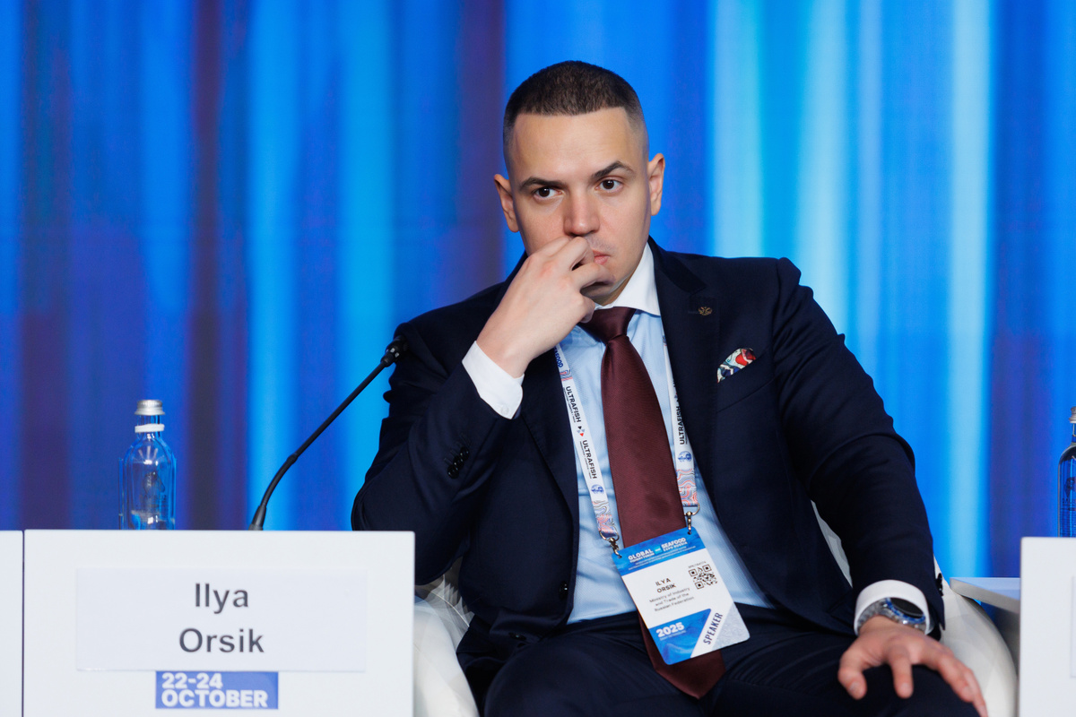 Илья Орсик, замначальника управления сельскохозяйственного, пищевого и строительно-дорожного машиностроения Минпромторга России/ Фото: Expo Solutions Group  📷
