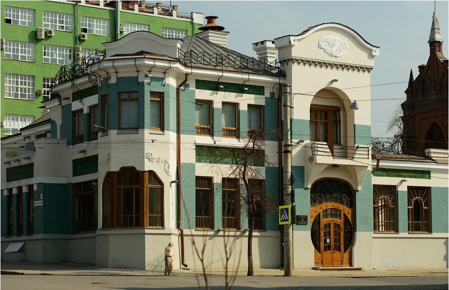 Дом Д. Шостаковича. В этом доме в период эвакуации жил композитор с мировой известностью.