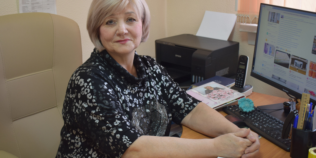 Секрет её молодости — в БАМе, песнях и красках жизни