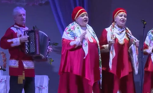     В Канске прошёл благотворительный концерт с народными гуляниями