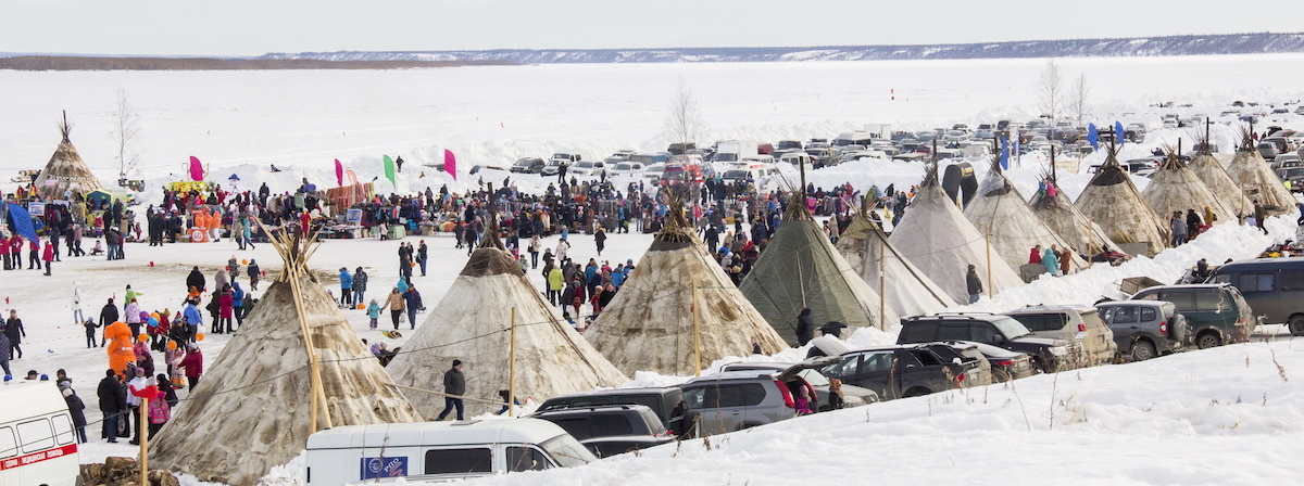 Одна из локаций празднования Дня оленевода, который проводится по всему Ямалу. Фото: Александра Марчук / GeoPhoto