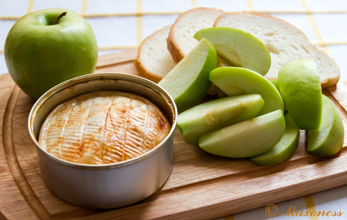 Запеченный камамбер