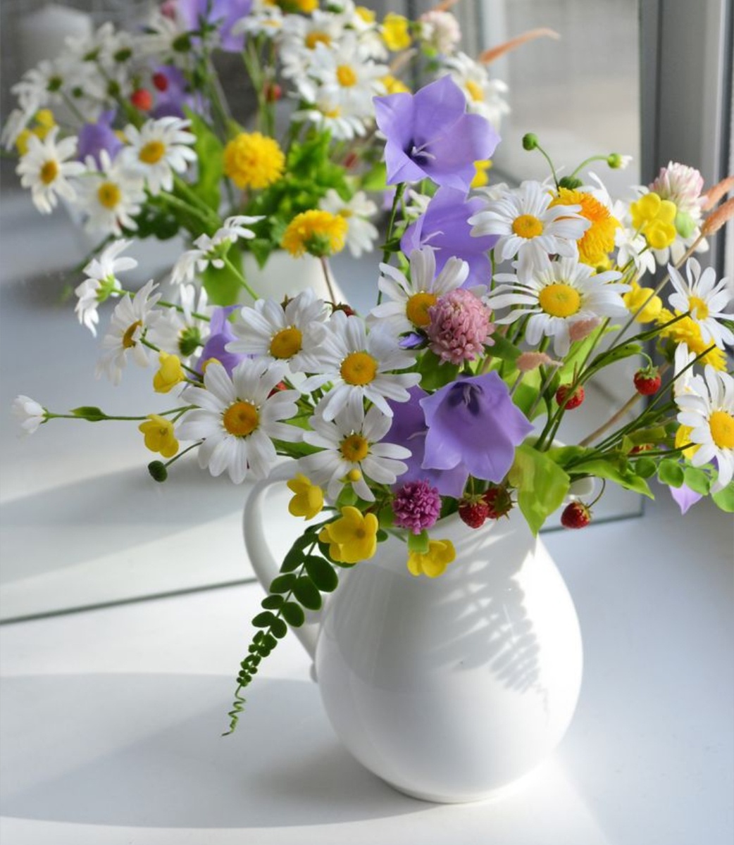 Полевые цветы из холодного фарфора