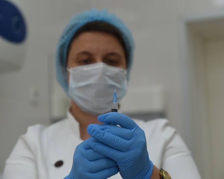     Жителей Курской области призвали привиться от вирусов, которые могут вызвать рак