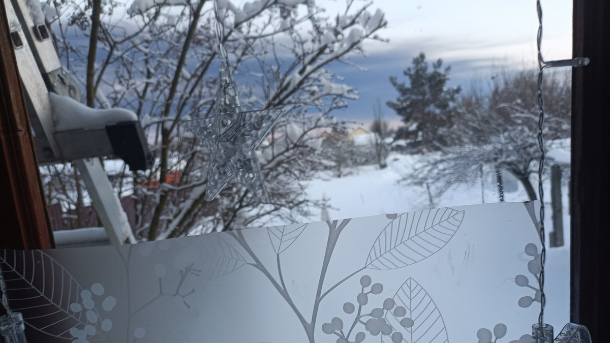 "Туча" из нашего окна. Маме фотографировала, чтоб успокоить.