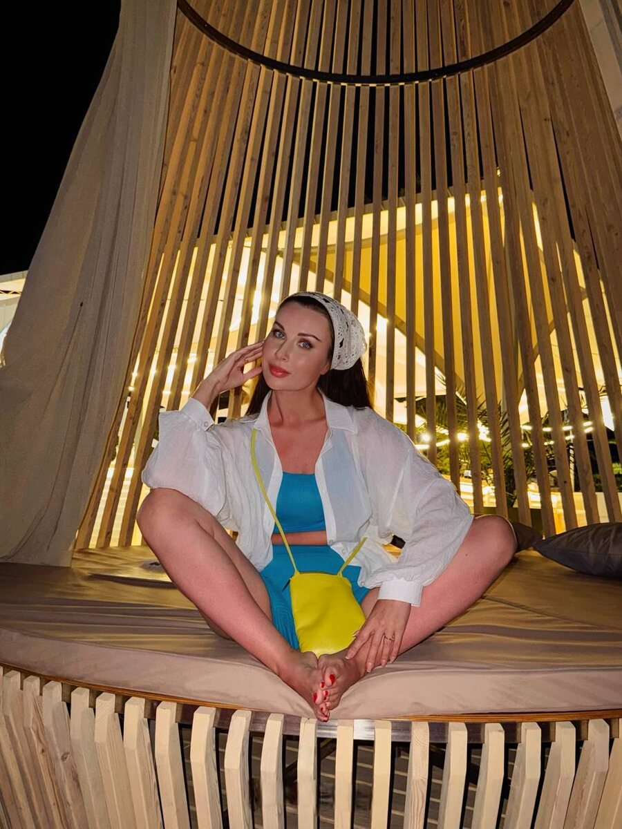 На фото: 
ведущая прогноза погоды на канале ТВЦ Наталья Зотова