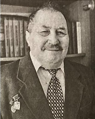 Рауф Насыров, главный партийный идеолог газеты «Совет Башкортостаны» и главный «развенчатель» русского парня Александра Матросова