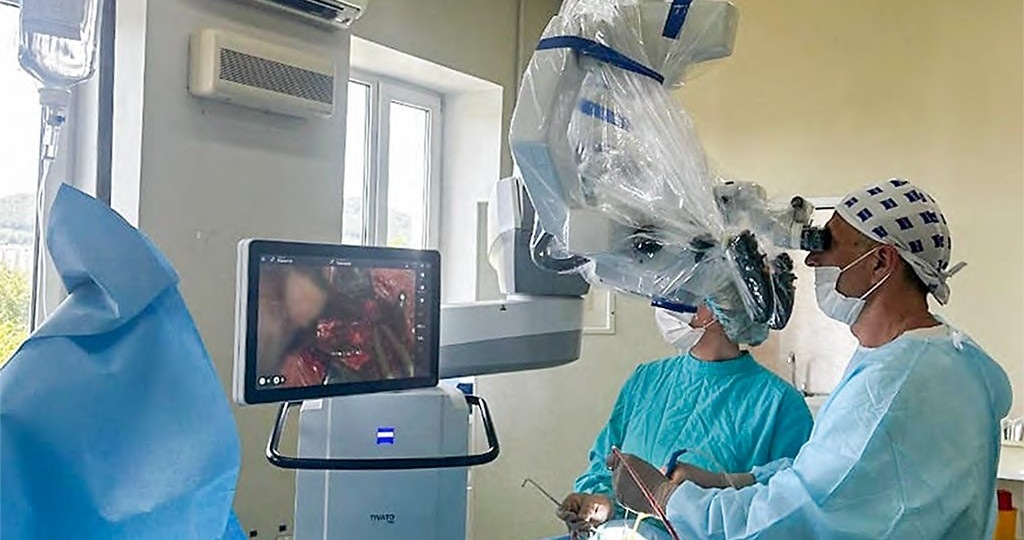 Врачи в Находке спасли молодую женщину с огромной опухолью в мозге