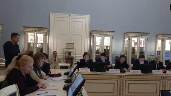Заседание комиссии по промышленности, экономике и предпринимательству ЗакСа Петербурга