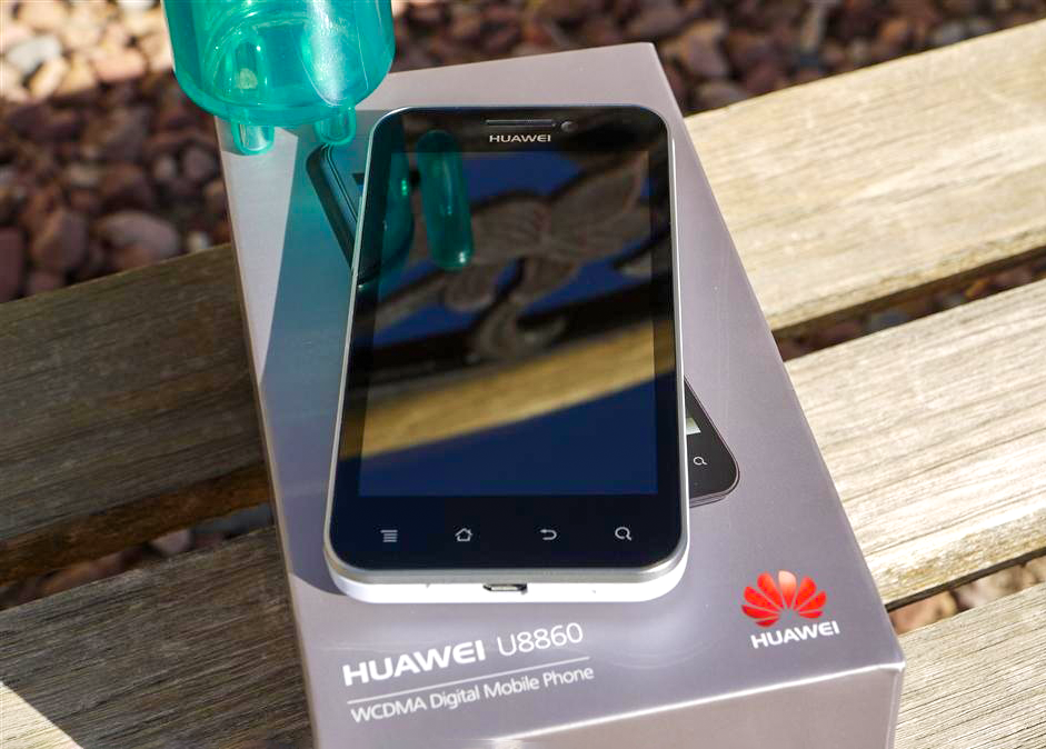 А ещё этот смартфон заложил основу для компании Honor.