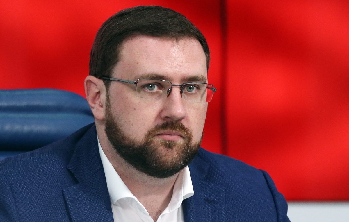    Вице-президент КХЛ Сергей Доброхвалов   Александр Щербак/ТАСС